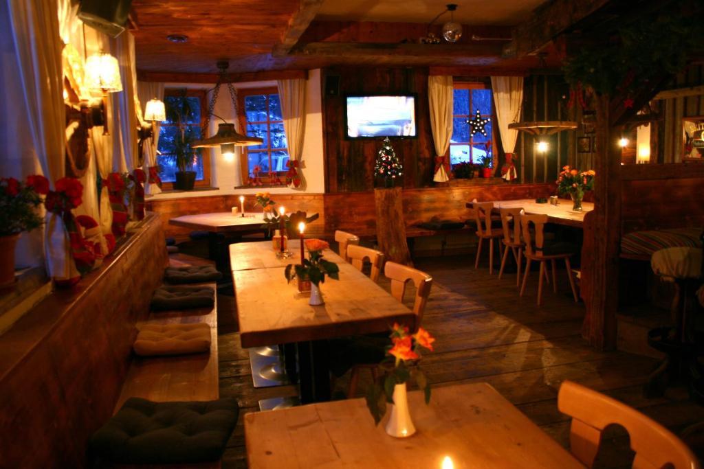 Gasthaus Falbesoner Apartment Gschnitz Bagian luar foto